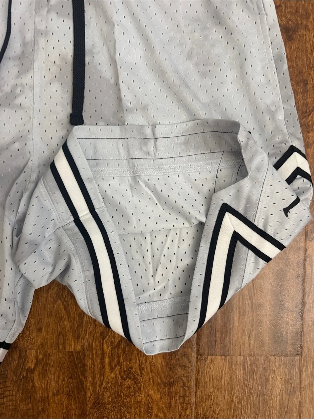 Jordan Men's Light Gray Basketball Shorts with Black Accents